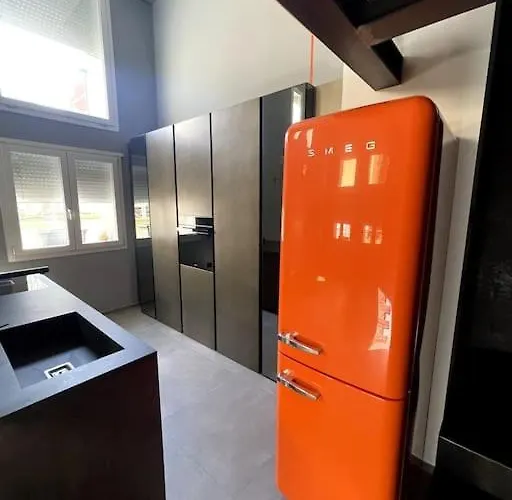 Loft Orizzonte Verticale Nyaraló